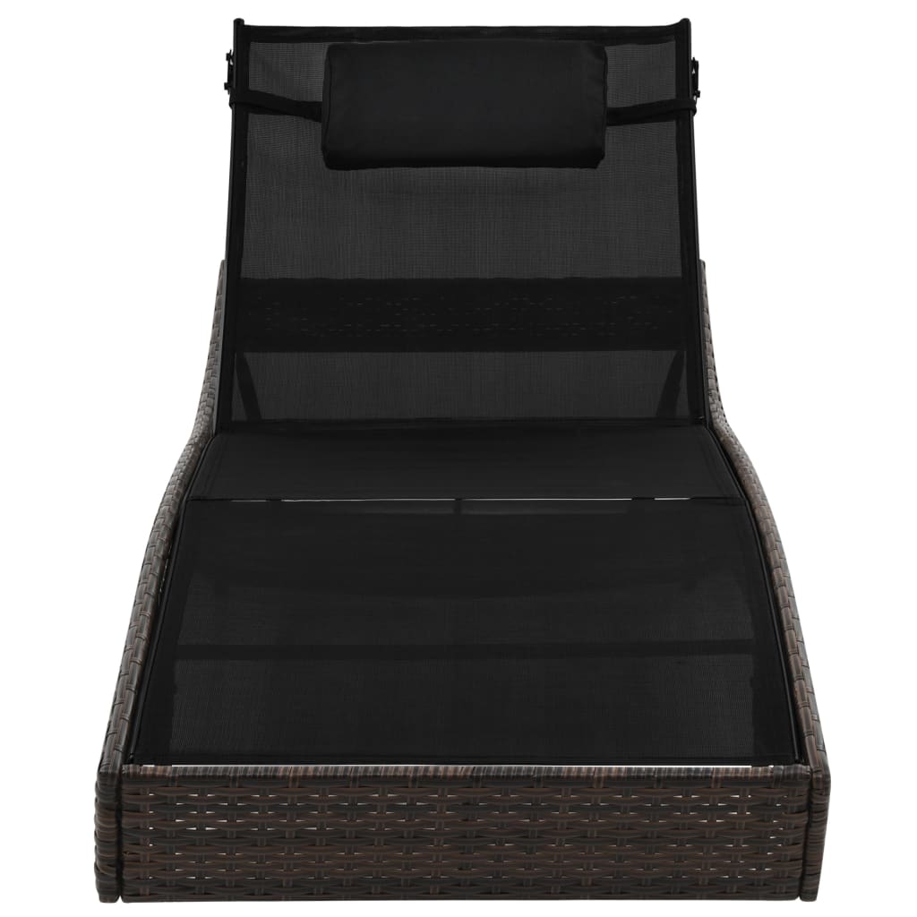 Barna polyrattan napozóágy párnával 3