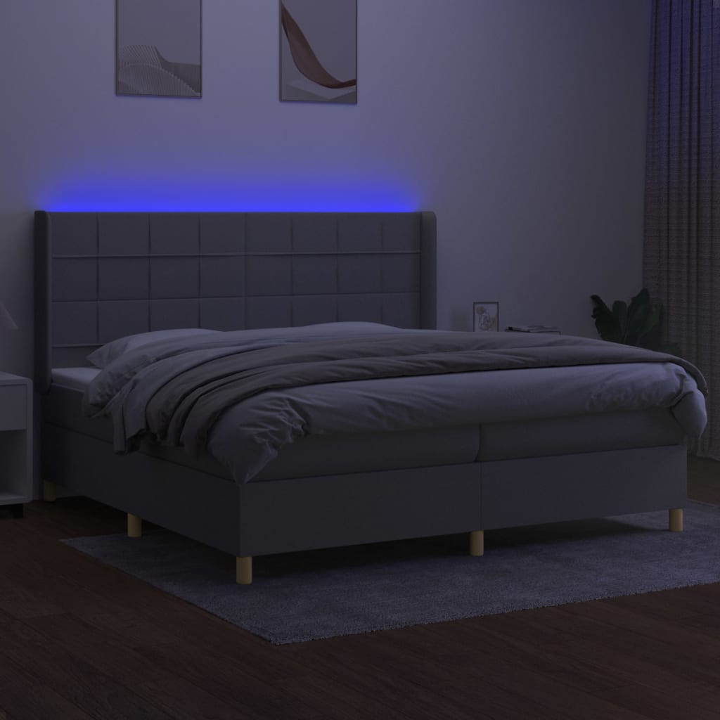 Világosszürke szövet rugós és LED-es ágy matraccal 200x200 cm 3