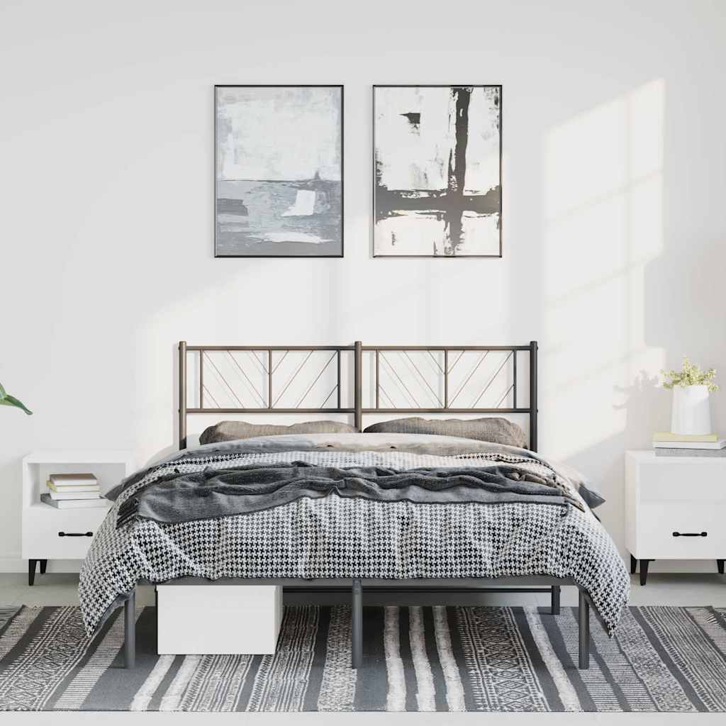 Fekete fém ágykeret fejtámlával 150 x 200 cm