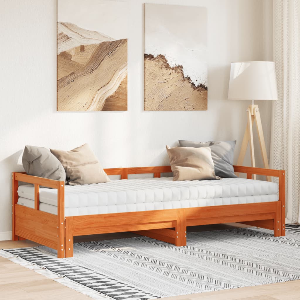 Viaszbarna tömör fenyő kihúzható kanapéágy matracokkal 90x190cm 3